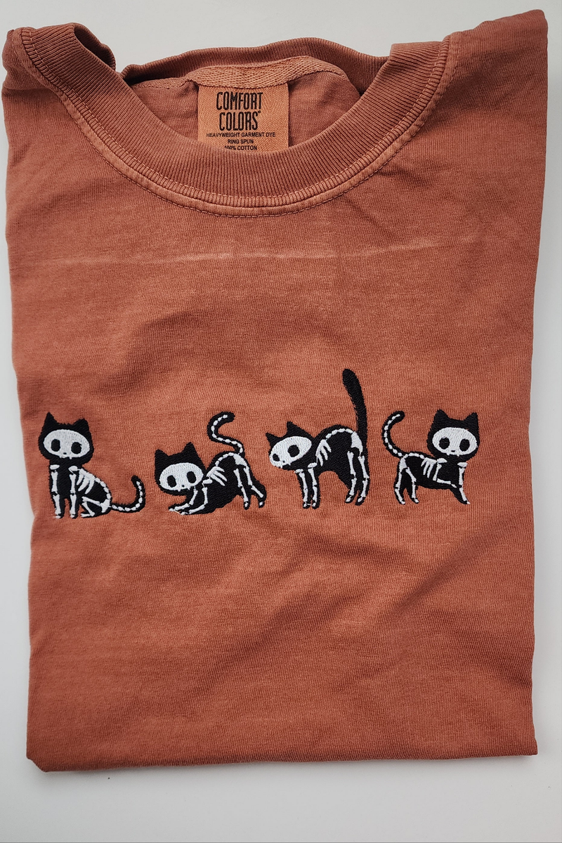 EMBROIDERED SKELETON CAT
