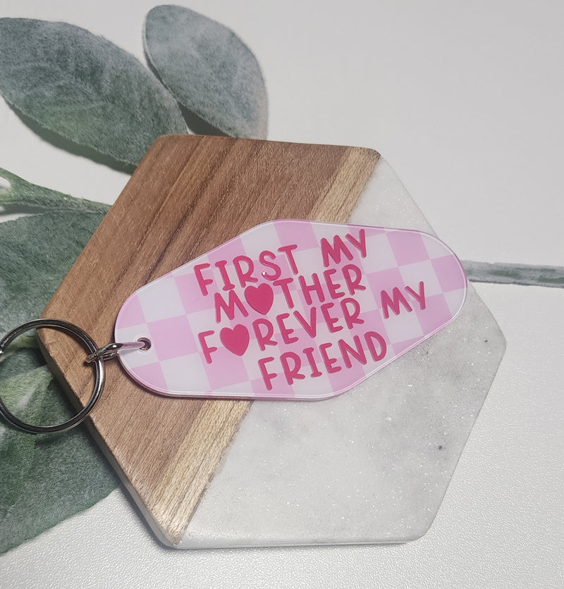 MOM KEYCHAIN
